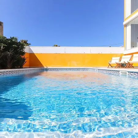 Sun & Beach With Private Pool By Homing *
